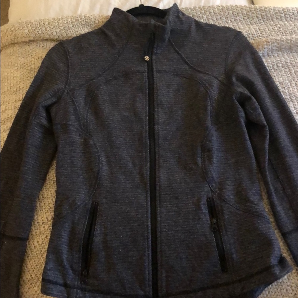 LULULEMON JACKET 🤍🖤